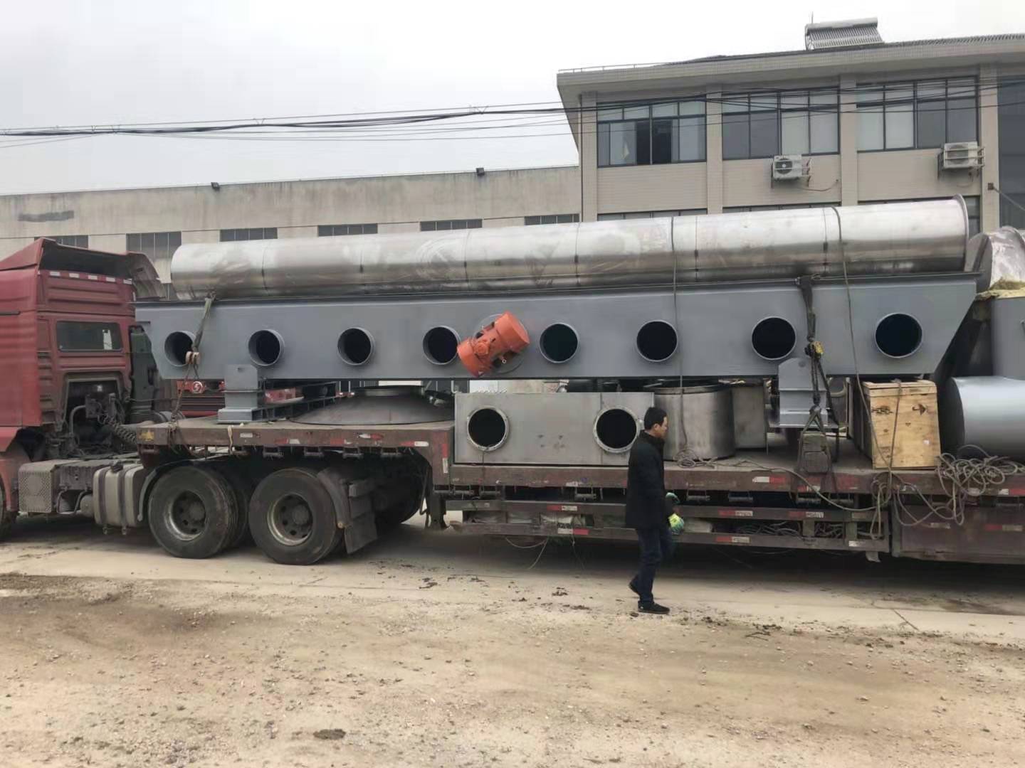 8月18日GZQ-6*0.6型振動(dòng)流化床發(fā)貨！