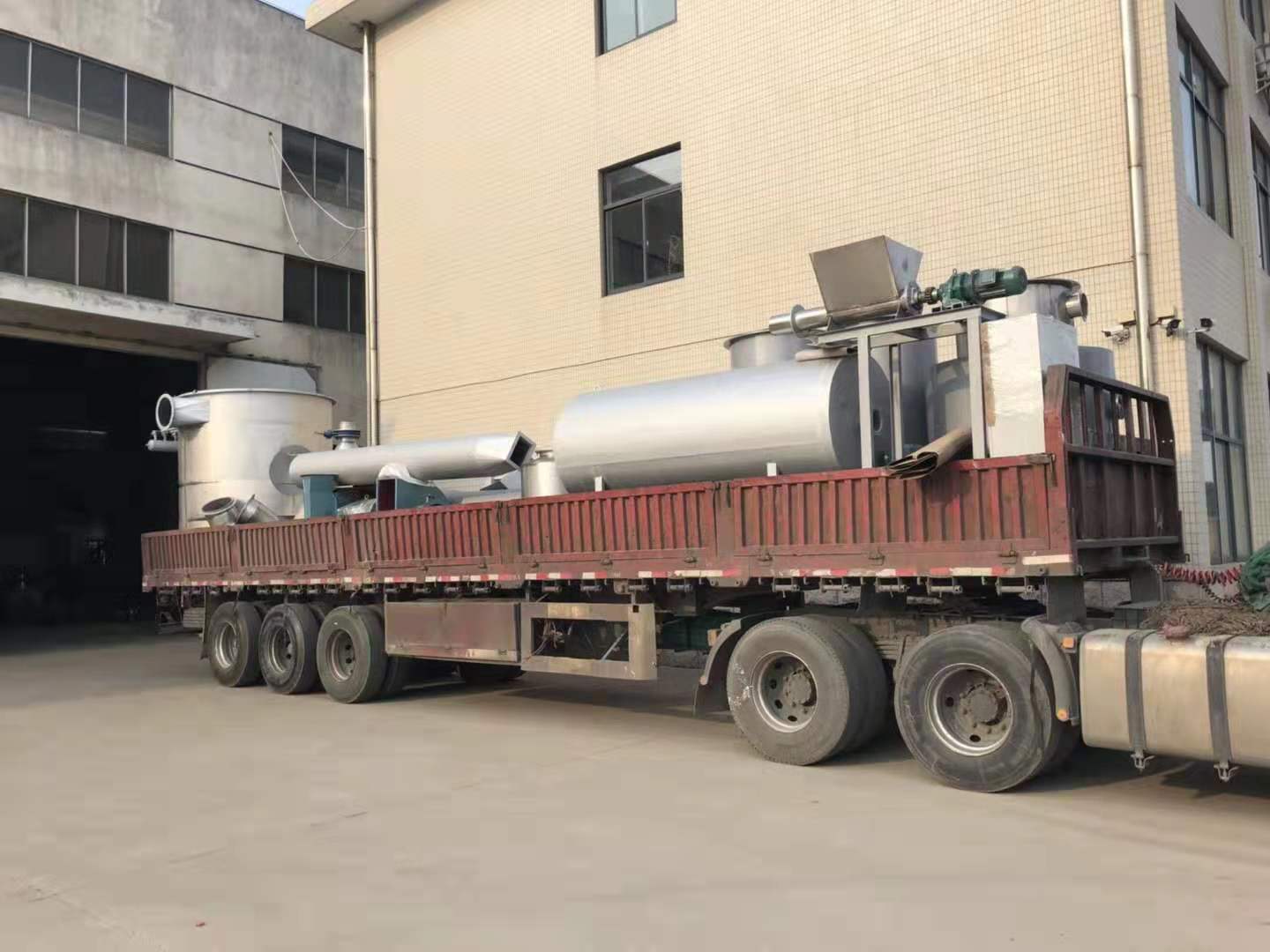 5月20日電池廢料專用SXG-8旋轉(zhuǎn)閃蒸干燥機發(fā)貨！